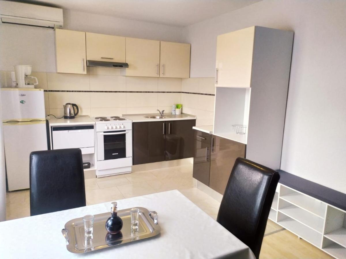 Rimbaldo Apartments คิร์ก ภายนอก รูปภาพ