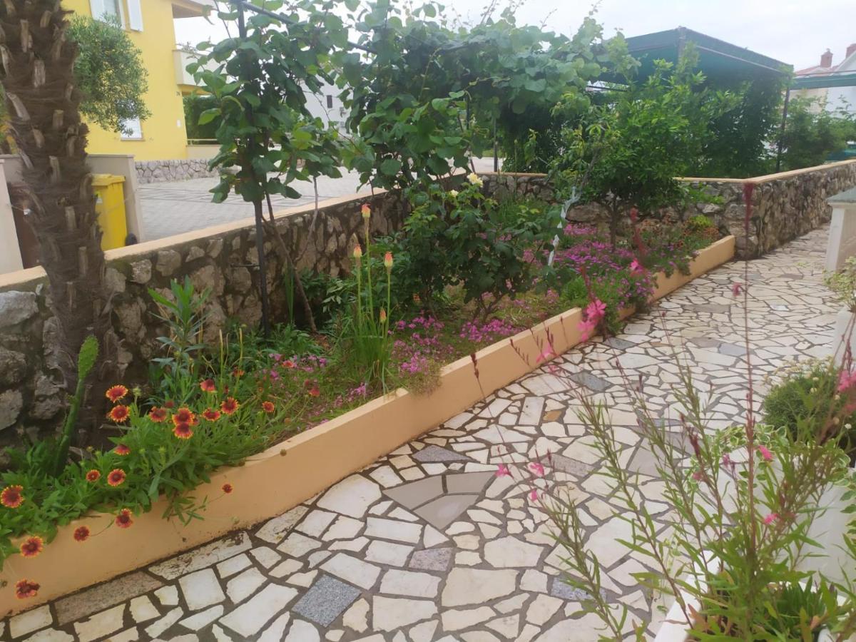 Rimbaldo Apartments คิร์ก ภายนอก รูปภาพ
