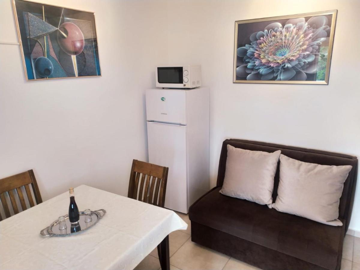 Rimbaldo Apartments คิร์ก ภายนอก รูปภาพ