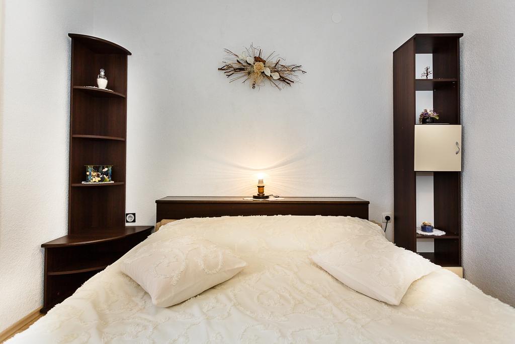 Rimbaldo Apartments คิร์ก ภายนอก รูปภาพ