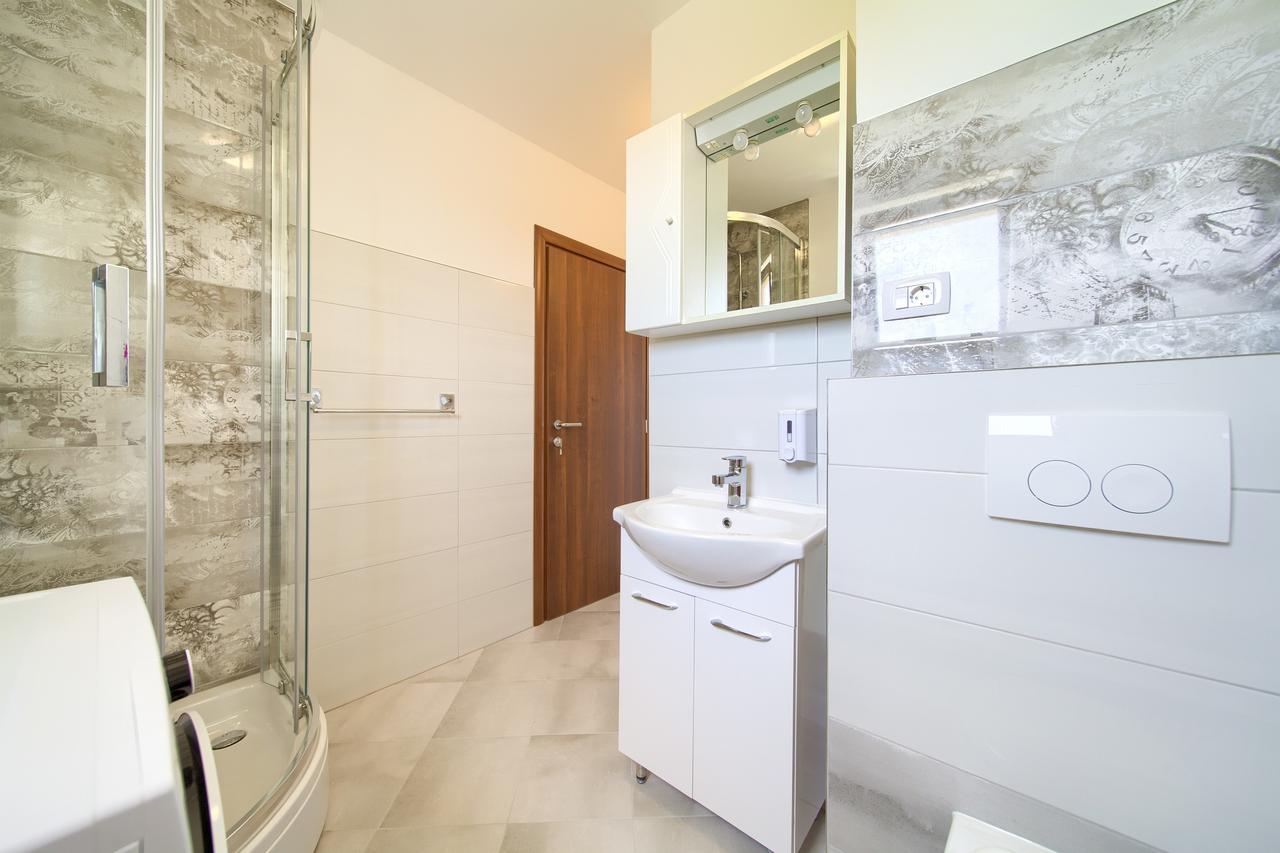 Rimbaldo Apartments คิร์ก ภายนอก รูปภาพ